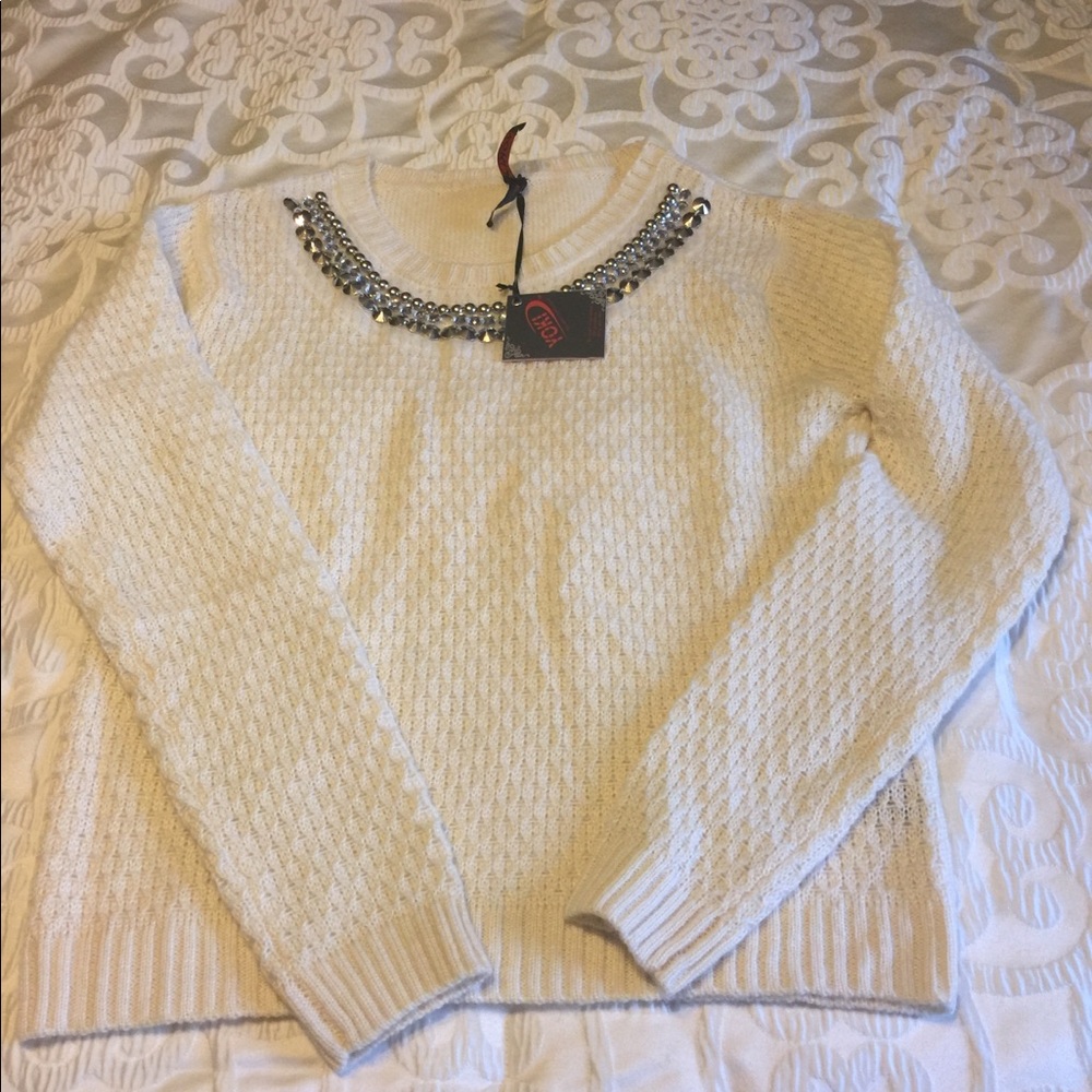 Yoki Sweater